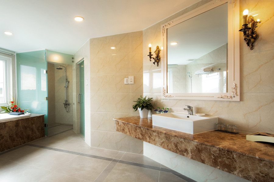 PRESIDENT SUITE