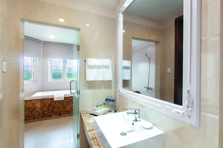 VALLEY JUNIOR SUITE TRIPLE