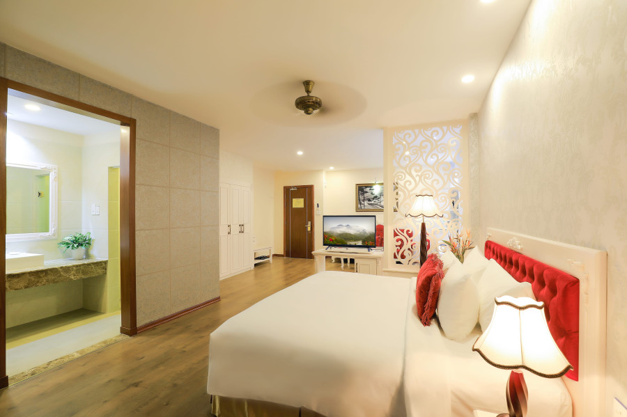 CITY JUNIOR SUITE