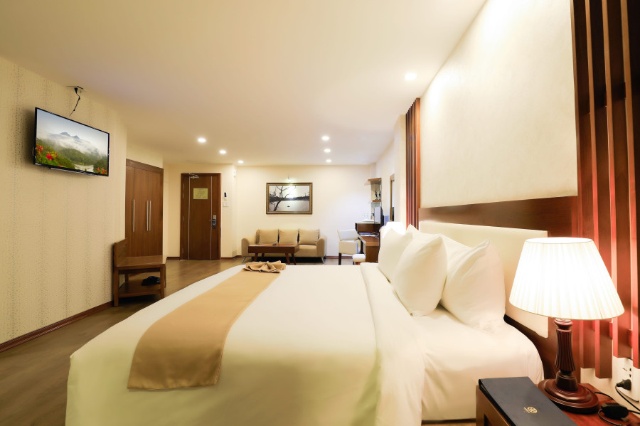 CITY JUNIOR SUITE