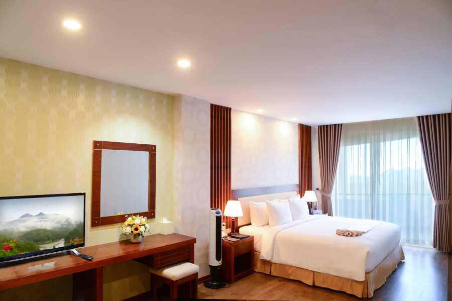 CITY JUNIOR SUITE