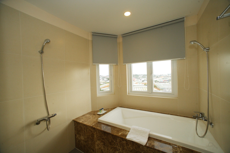 CITY JUNIOR SUITE