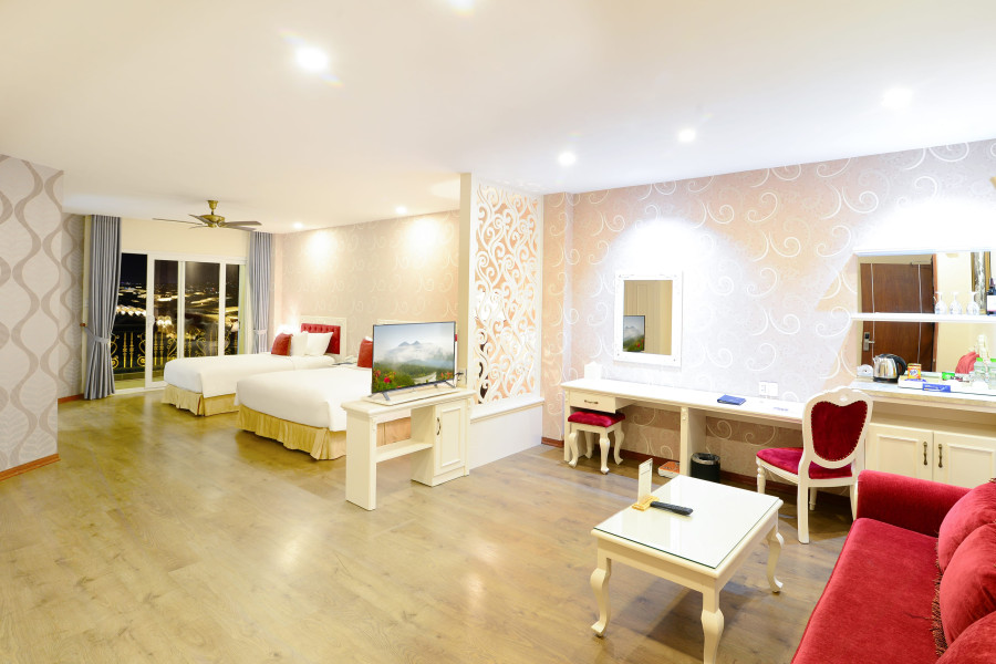 CITY JUNIOR SUITE TRIPLE