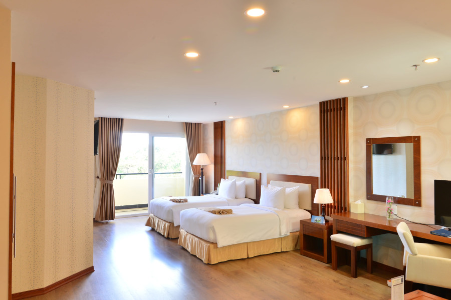 CITY JUNIOR SUITE