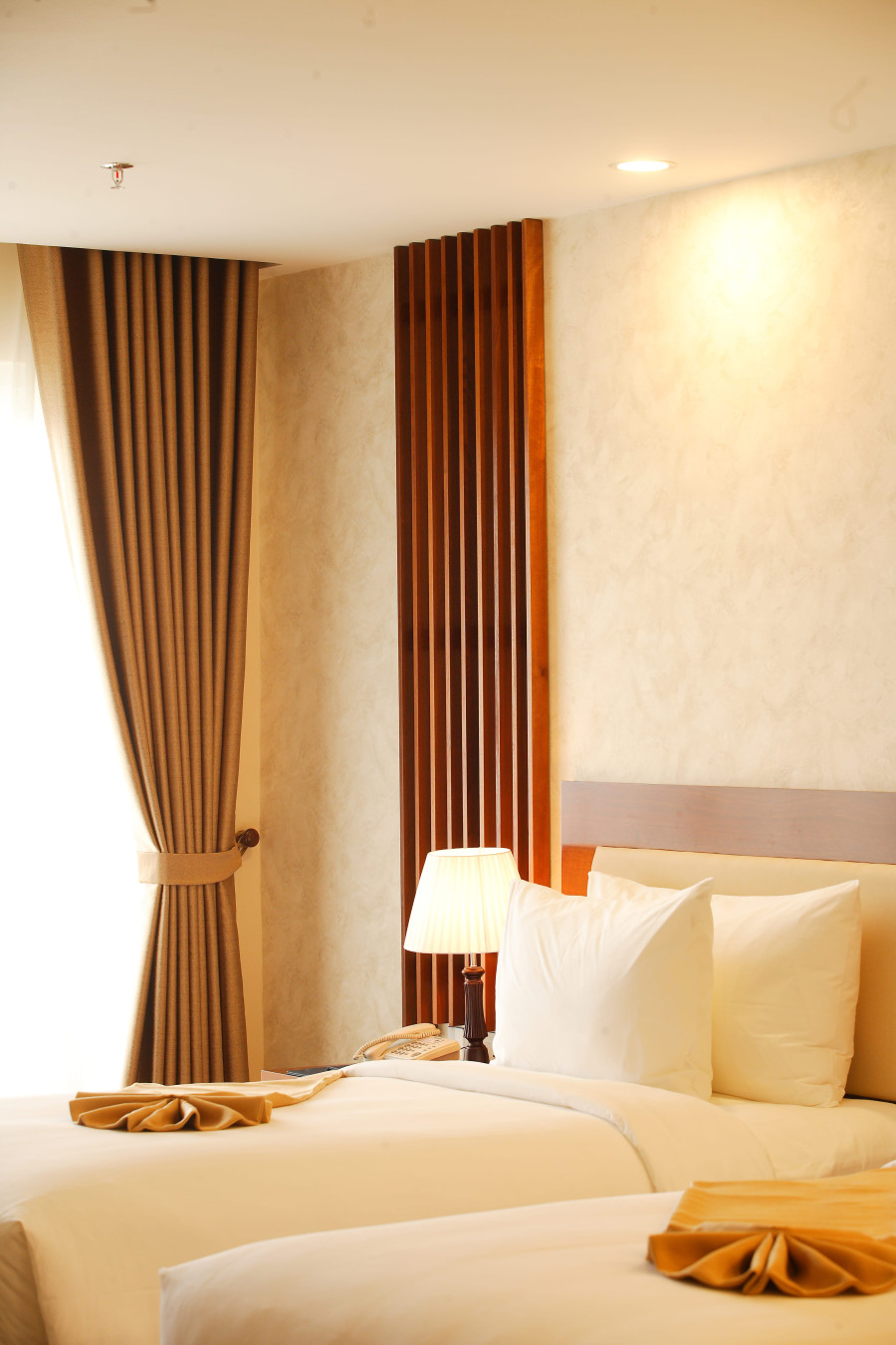 CITY JUNIOR SUITE