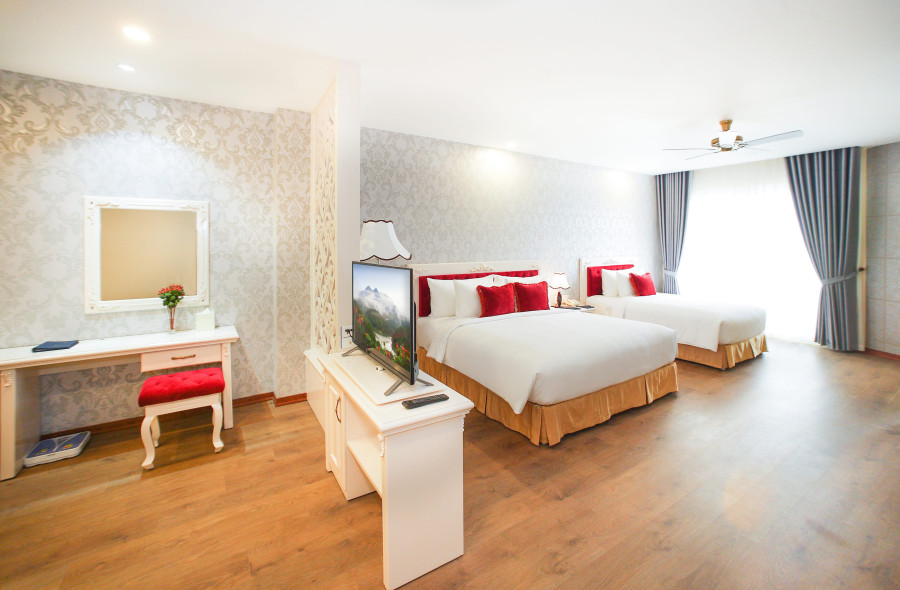 DELUXE TRIPLE ROOM