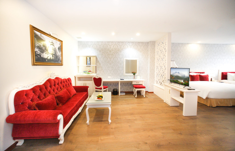 DELUXE TRIPLE ROOM