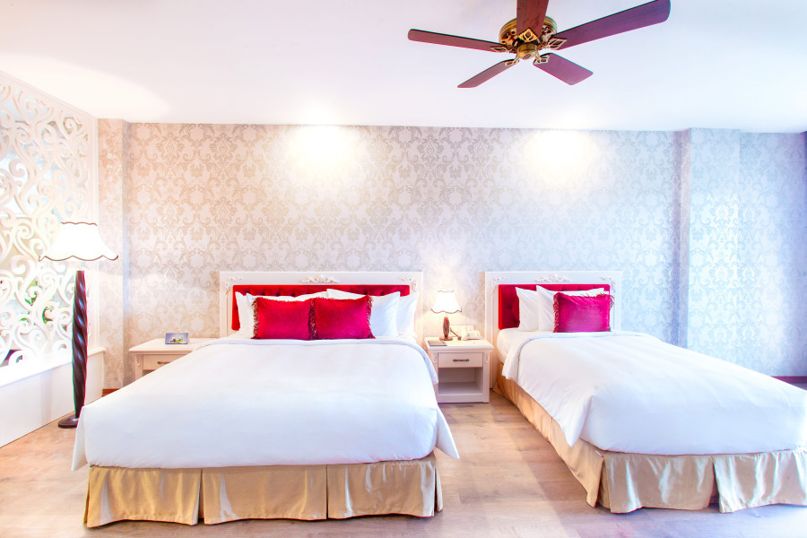 DELUXE TRIPLE ROOM