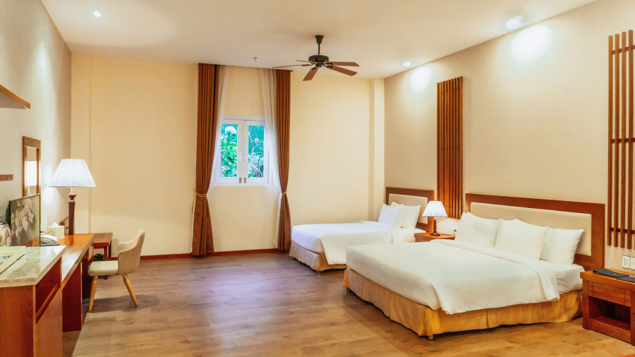 SUPERIOR TRIPLE ROOM