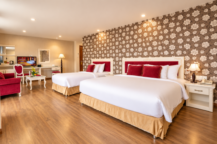 DELUXE TRIPLE ROOM