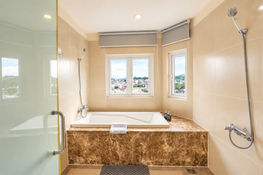 PHÒNG CITY JUNIOR SUITE TRIPLE